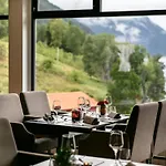 2 Person In Balestrand