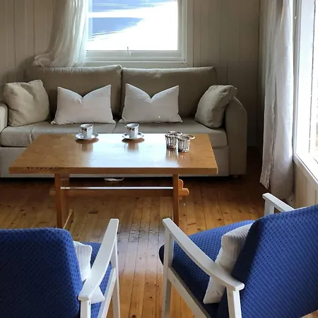 2 Person In Feriehus *