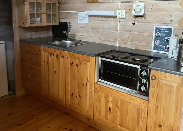 2 Person In Balestrand